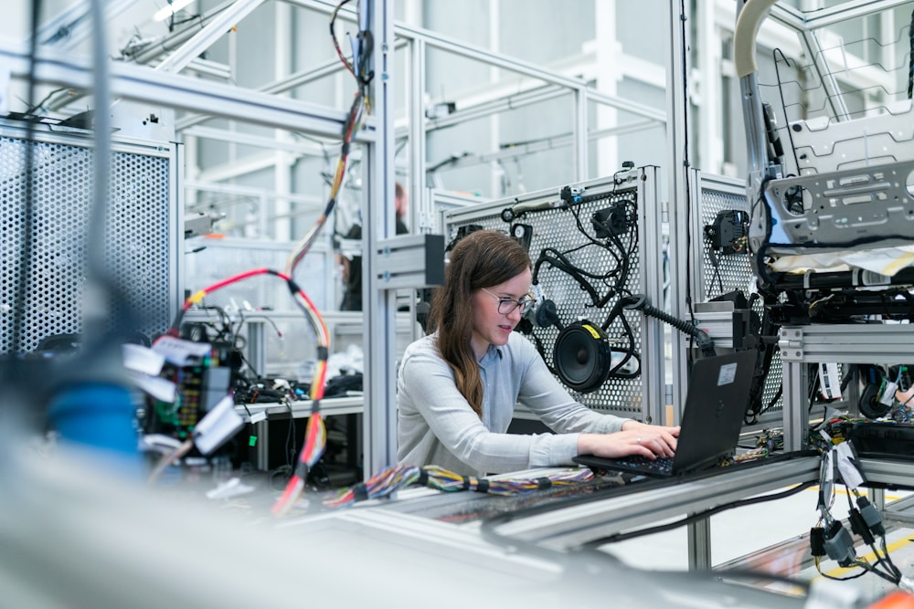 Food Conveyor Systems for Processing Plants: Belt Choice, Washdown Design, and Line Integration Checks