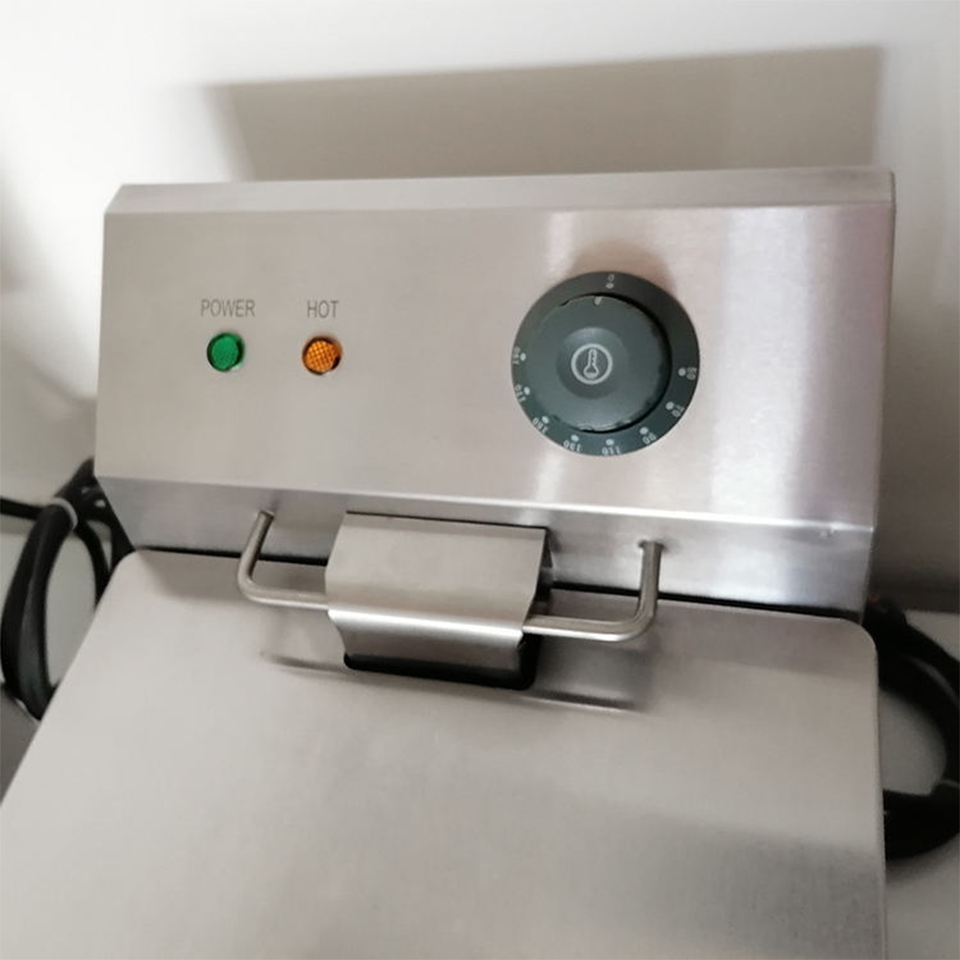 Digital Commercial Fryer 4kW Dual Tank Adjustable Temperature