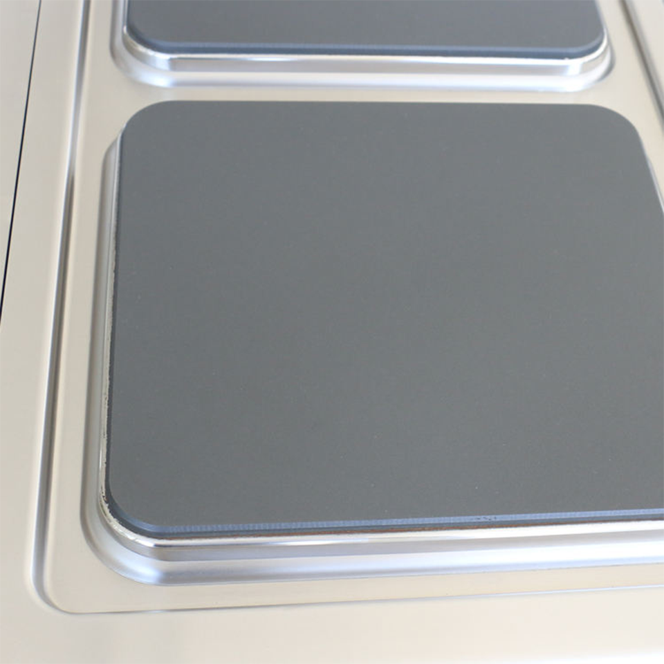 Space-Saving 4-Burner Electric Range for Commercial Kitchens